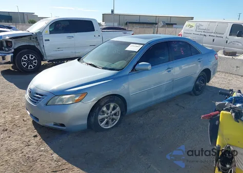 2009 Toyota Camry Le z USA, uszkodzony, nr VIN 4T1BE46KX9U806780